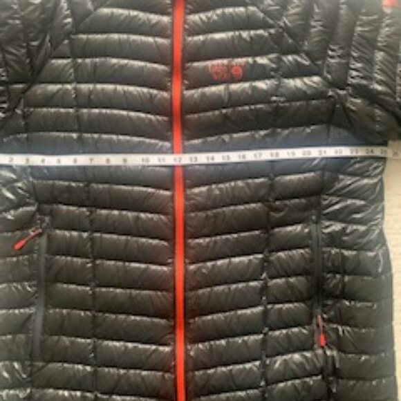 Outdoor, Lgtwgt Mountain Hard Wear jacket, 90% Goose Down; 10% Feather fill - Picture 3 of 16